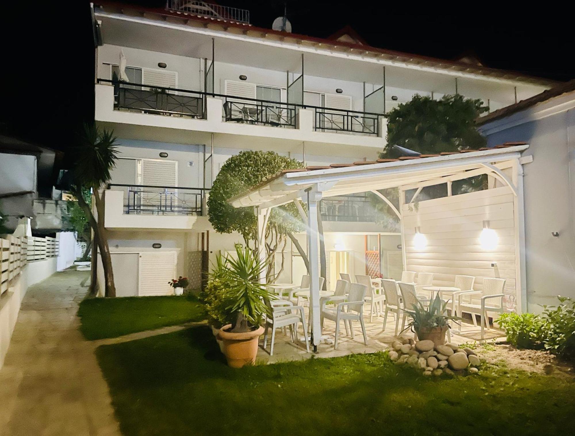 Thalassa Garden Studios Pefkochori Exterior foto